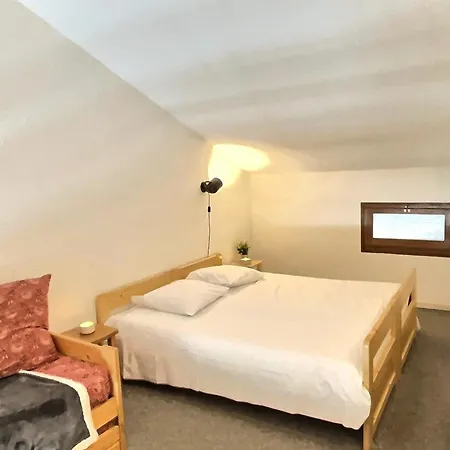 Mezzanine A Val D'isere, 5 Pers, Animaux Admis Apartment *